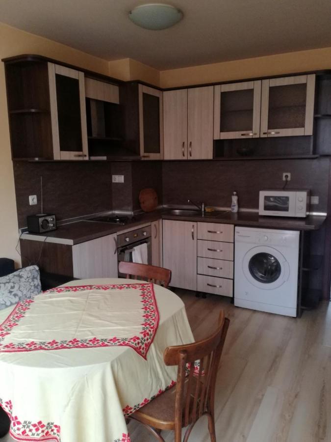 Apartmen Xan Malamir Varna Exterior foto